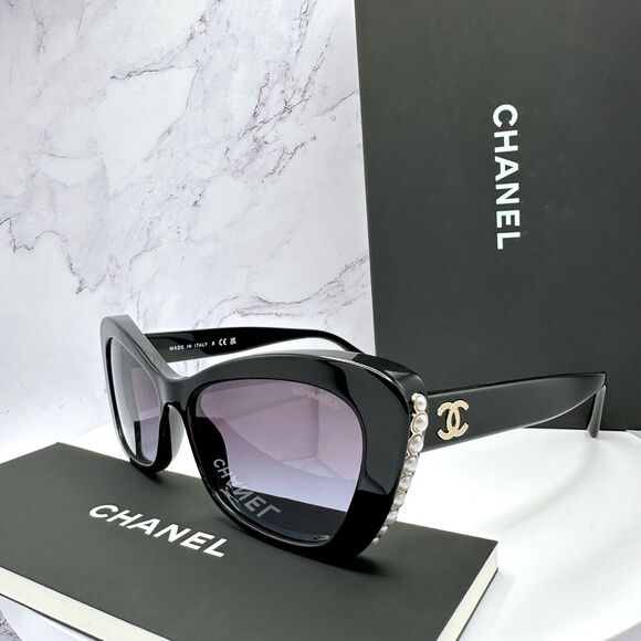 New CHANEL Sunglasses - Picture 3 of 16